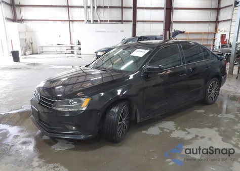 2016 Volkswagen Jetta 1.8T Sport z USA, uszkodzony, nr VIN 3VWD17AJ8GM402464